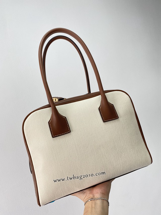 Burberry專門店新款女士帆布手提包 巴寶莉時裝秀款保齡球包Cube立方包 yxb1242